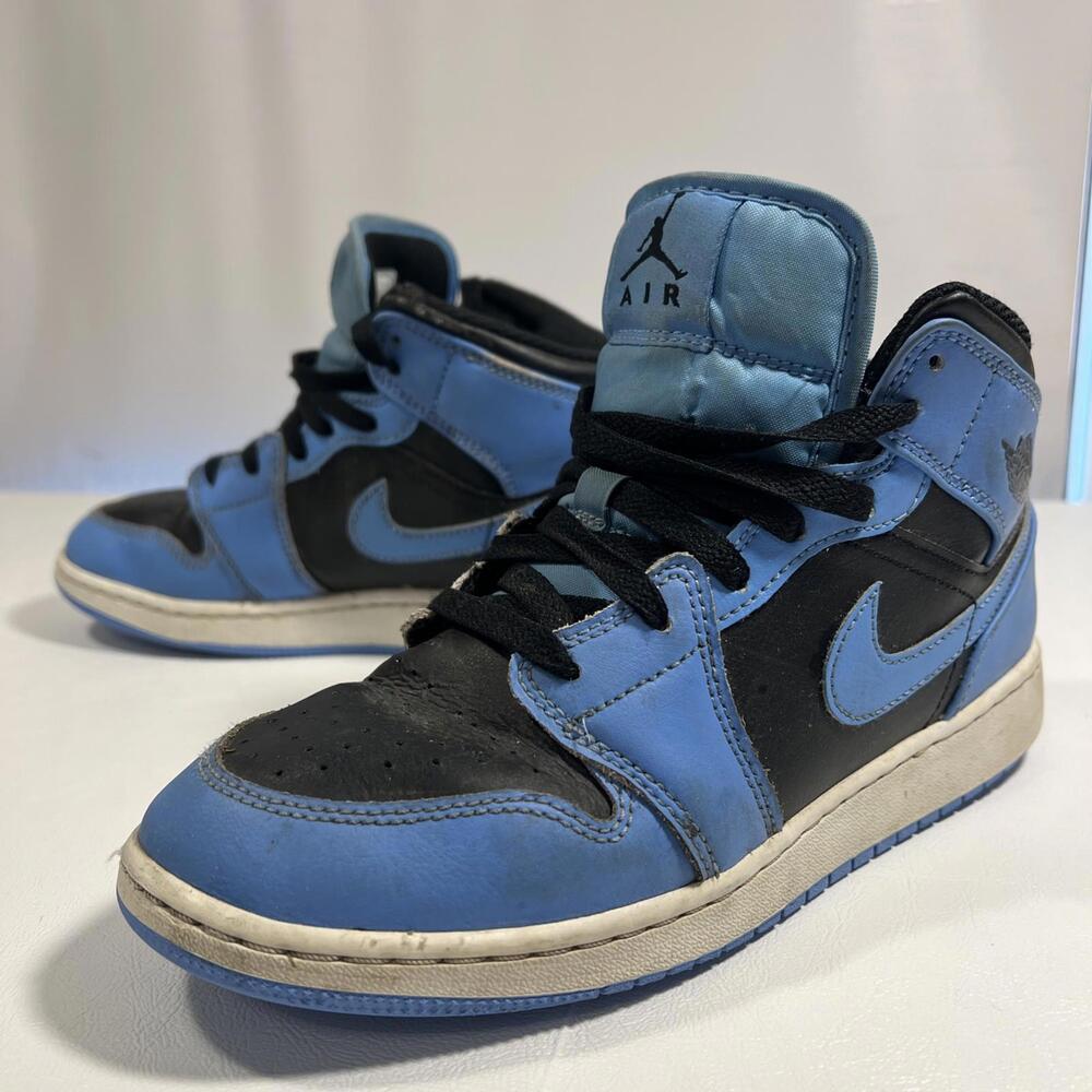Nike Air Jordan 1 Mid 'University Blue Black' 2023 Size 6Y